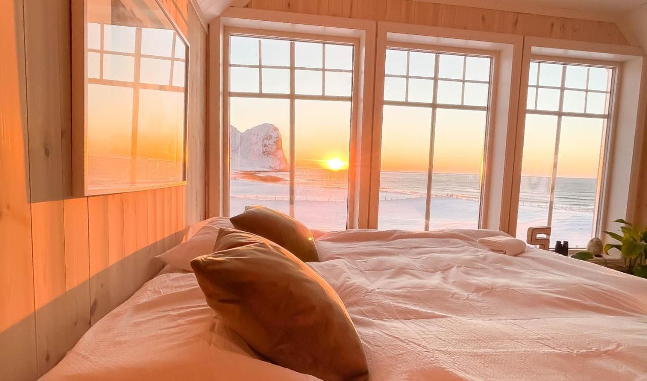 Unstad Arctic Resort Unnstad ภายนอก รูปภาพ