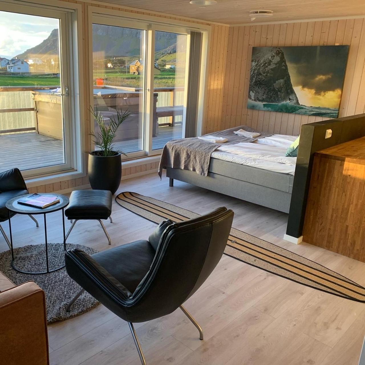 Unstad Arctic Resort Unnstad ภายนอก รูปภาพ