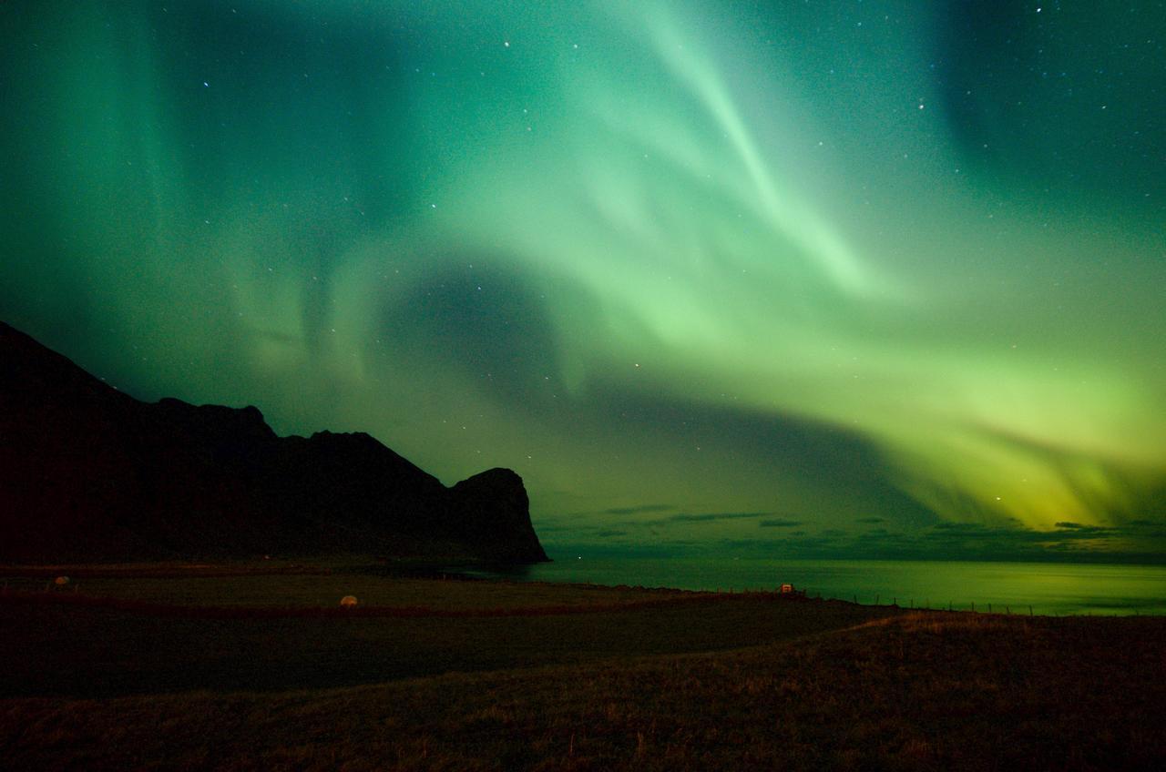 Unstad Arctic Resort Unnstad ภายนอก รูปภาพ