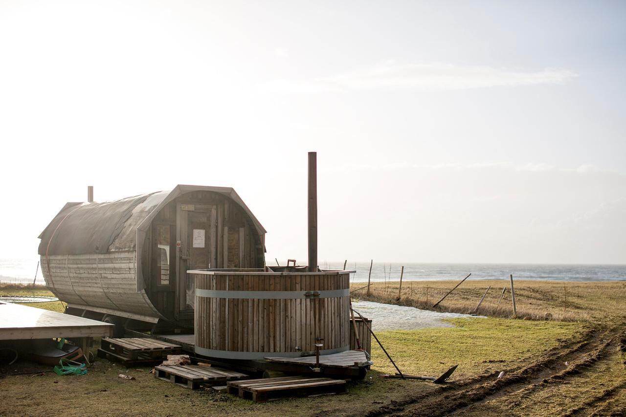 Unstad Arctic Resort Unnstad ภายนอก รูปภาพ